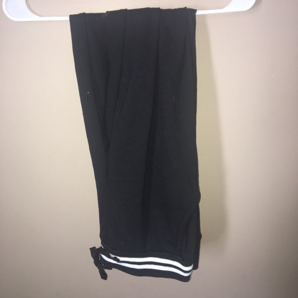 Black sweat pants